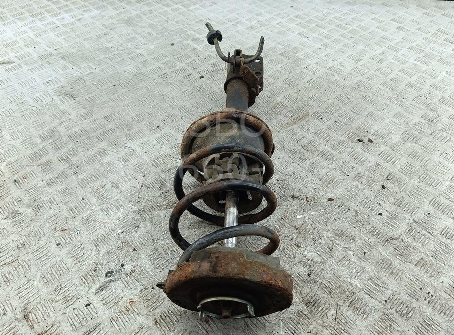 Амортизатор передний правый