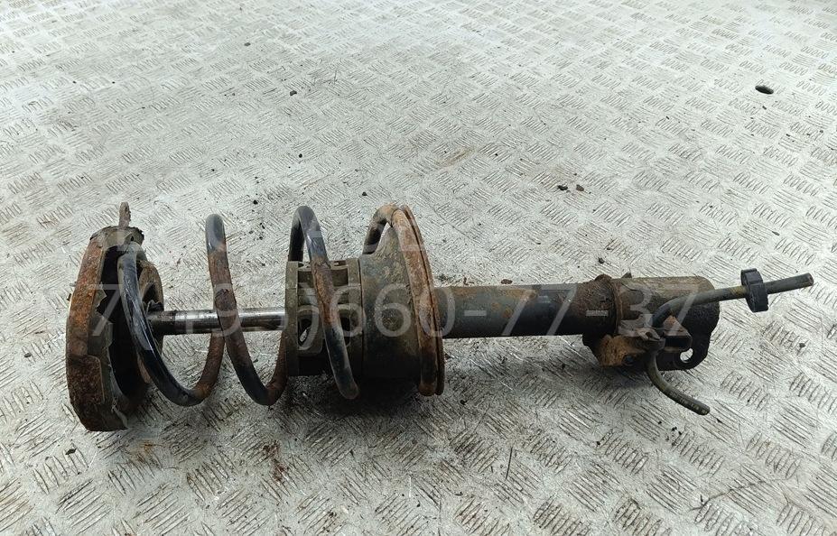 Амортизатор передний правый