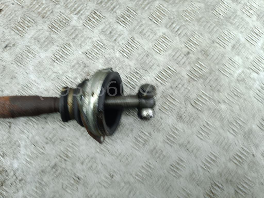 Полуось передняя левая