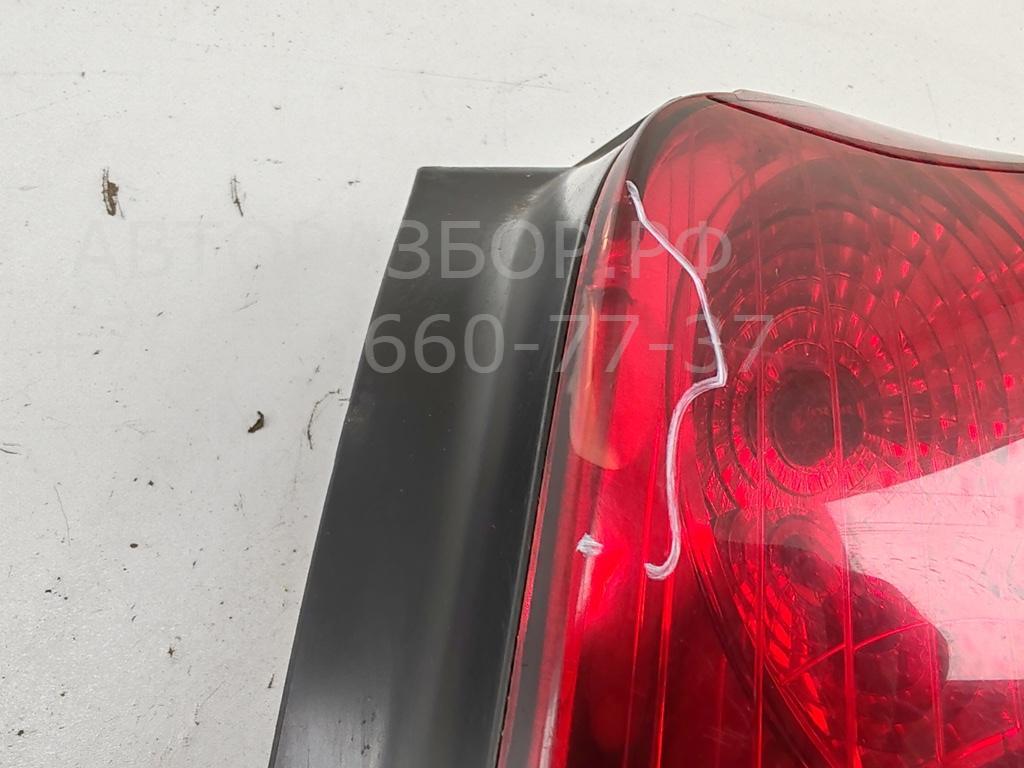 Фонарь задний правый