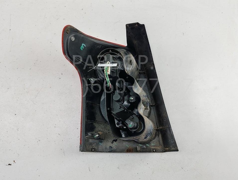 Фонарь задний правый