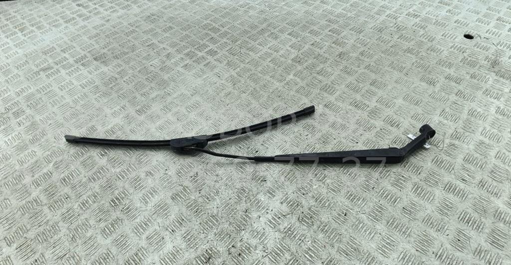 Поводок стеклоочистителя передний левый