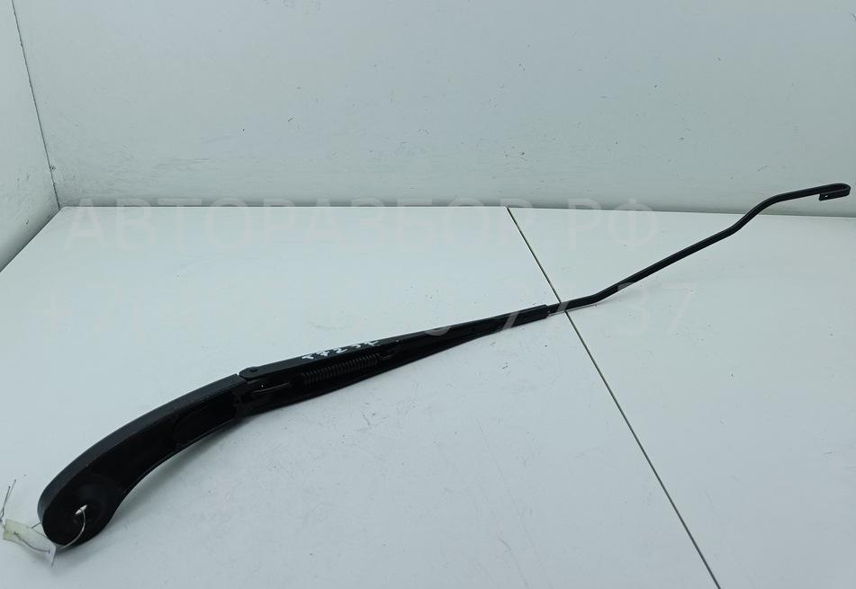 Поводок стеклоочистителя передний правый