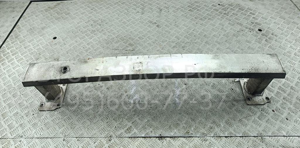 Усилитель переднего бампера