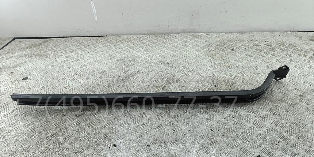 Направляющая двери сдвижной