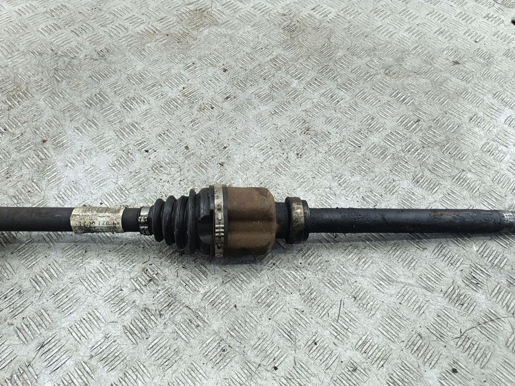 Полуось передняя правая