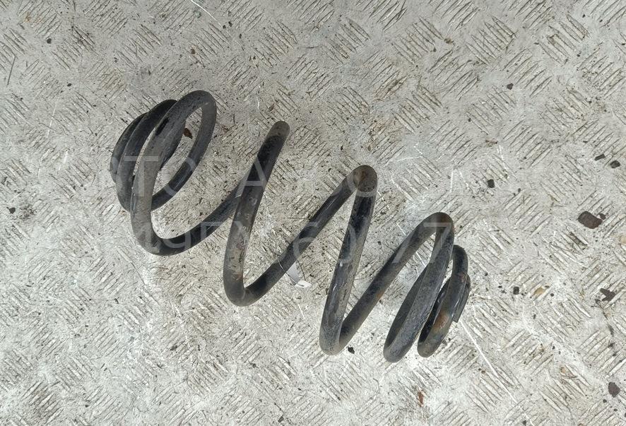 Пружина задняя