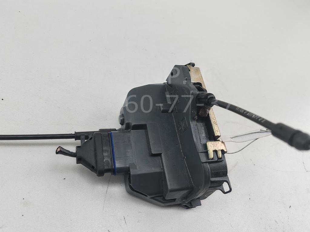 Замок двери задней правой