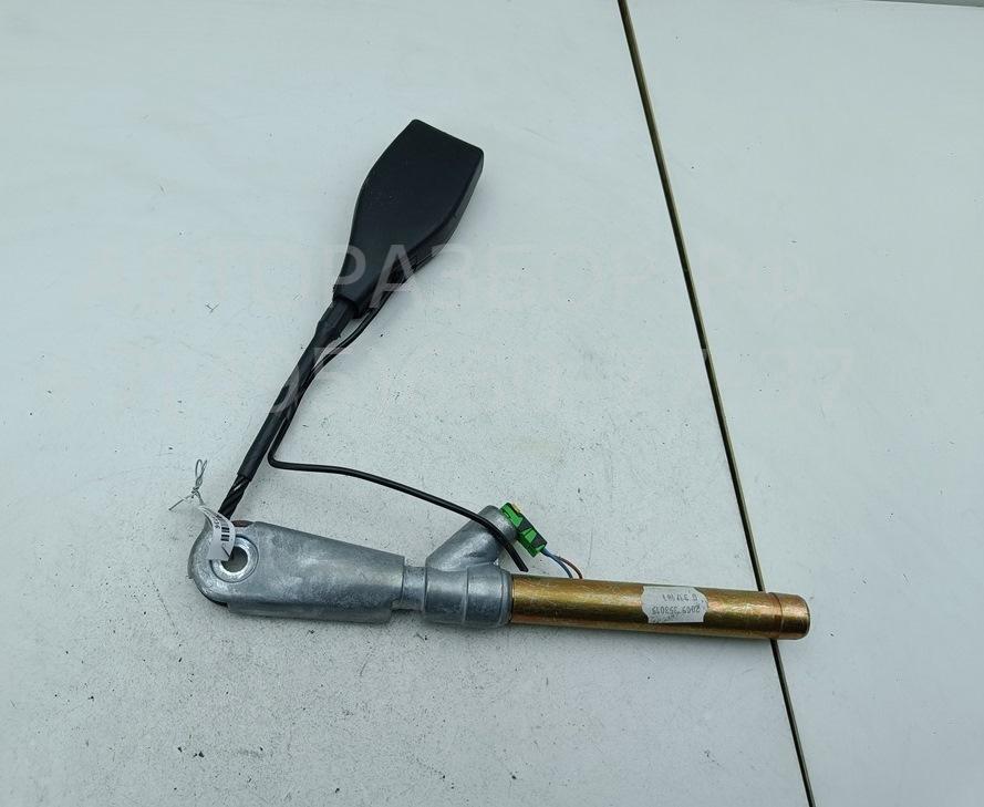 Ответная часть ремня безопасности