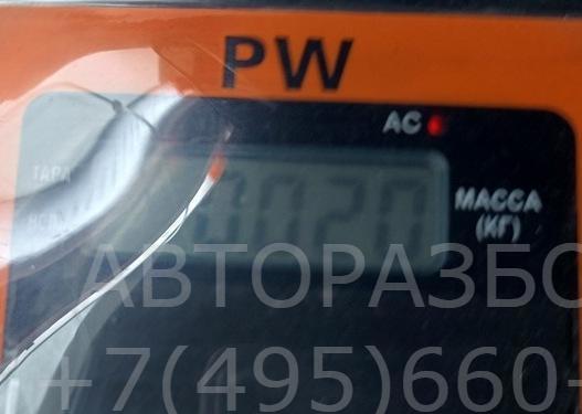 Кнопка открывания лючка бензобака