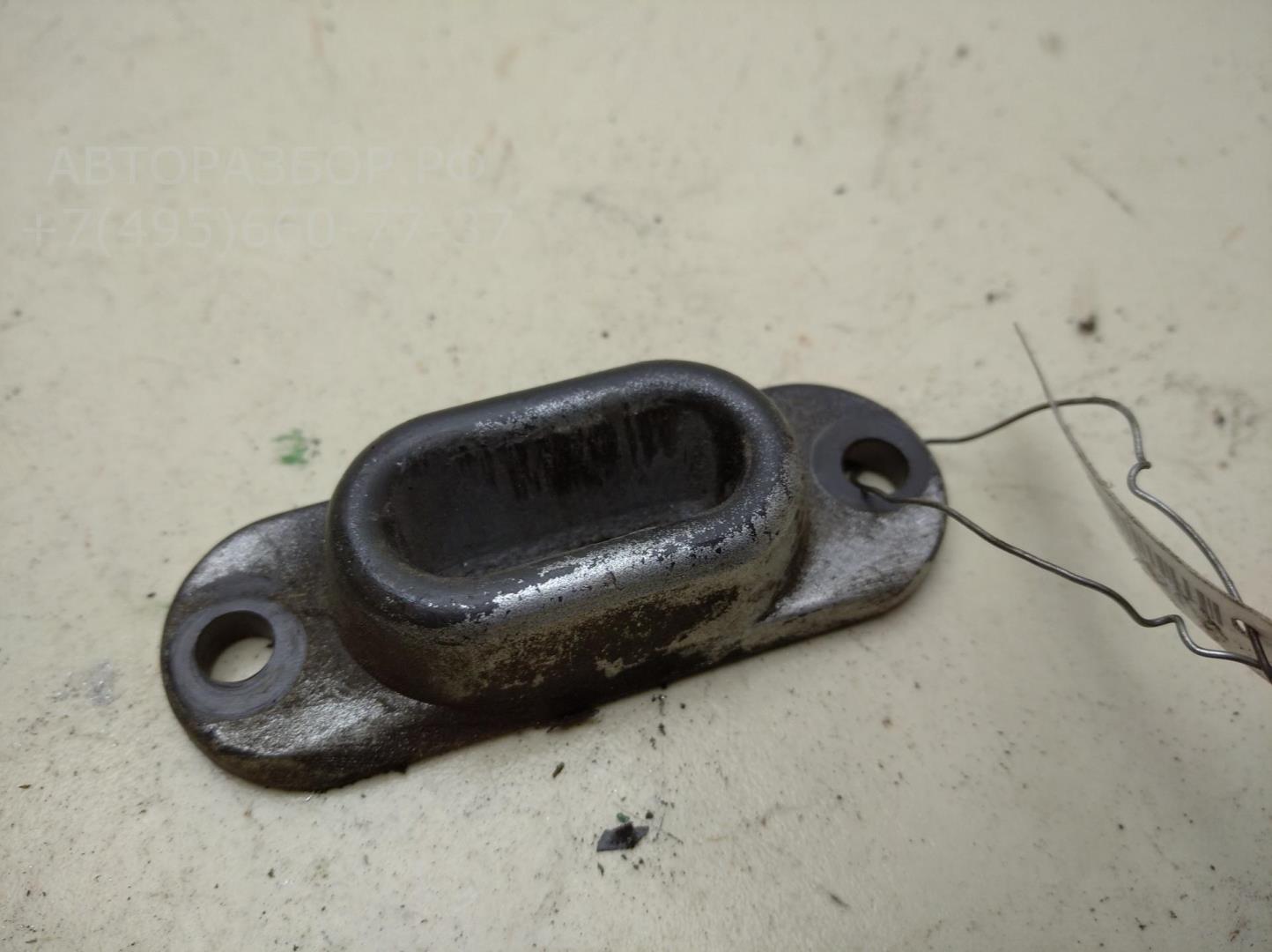 Ответная часть замка двери