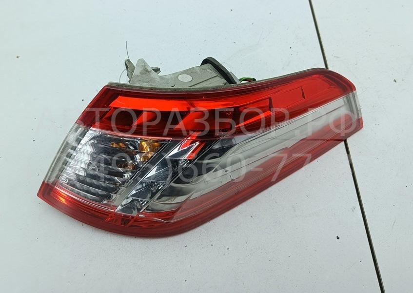 Фонарь задний правый