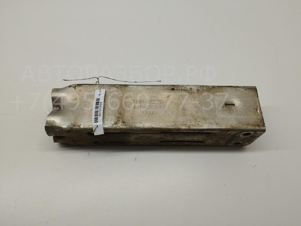 Кронштейн переднего бампера