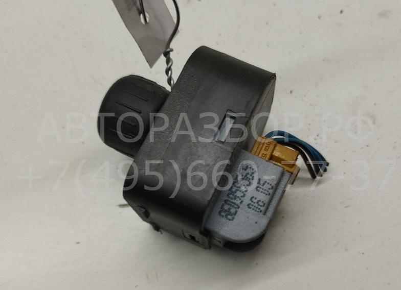 Кнопка регулировки зеркала