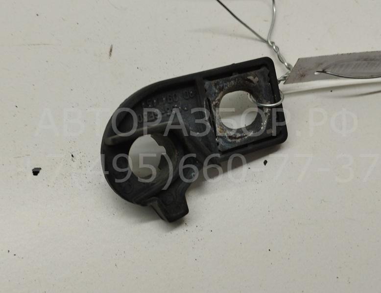 Кронштейн фар правый