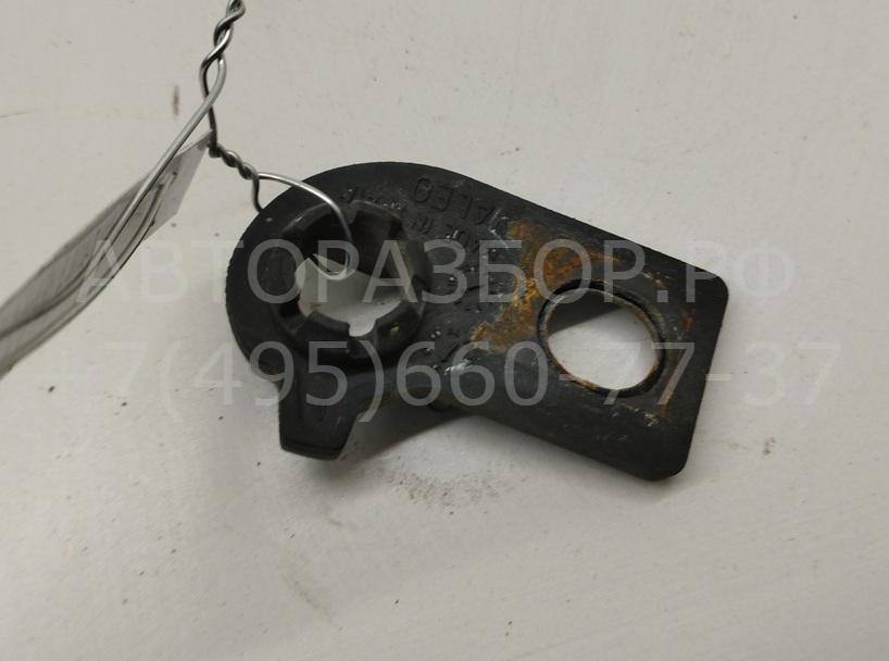 Крепеж фары