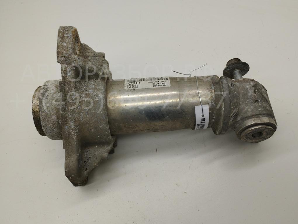 Кронштейн переднего бампера