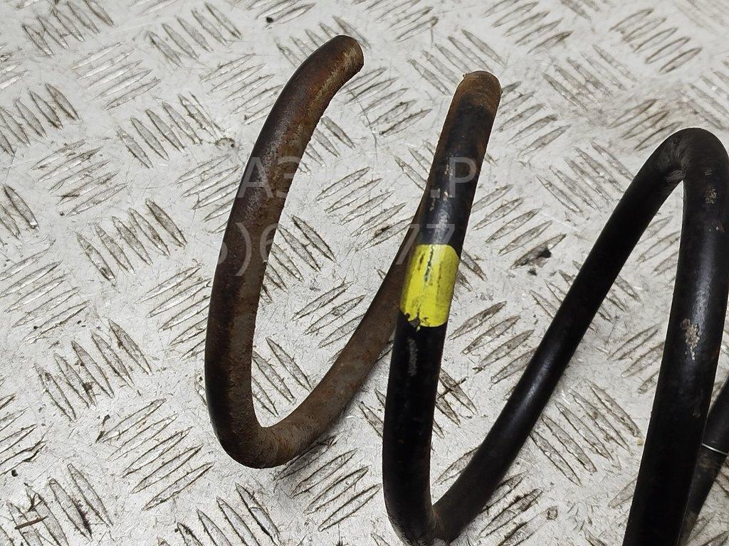 Пружина передняя