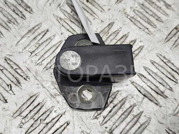 Ответная часть замка двери