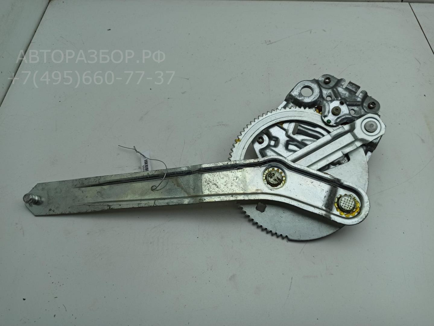 Стеклоподъемник механ. задний правый