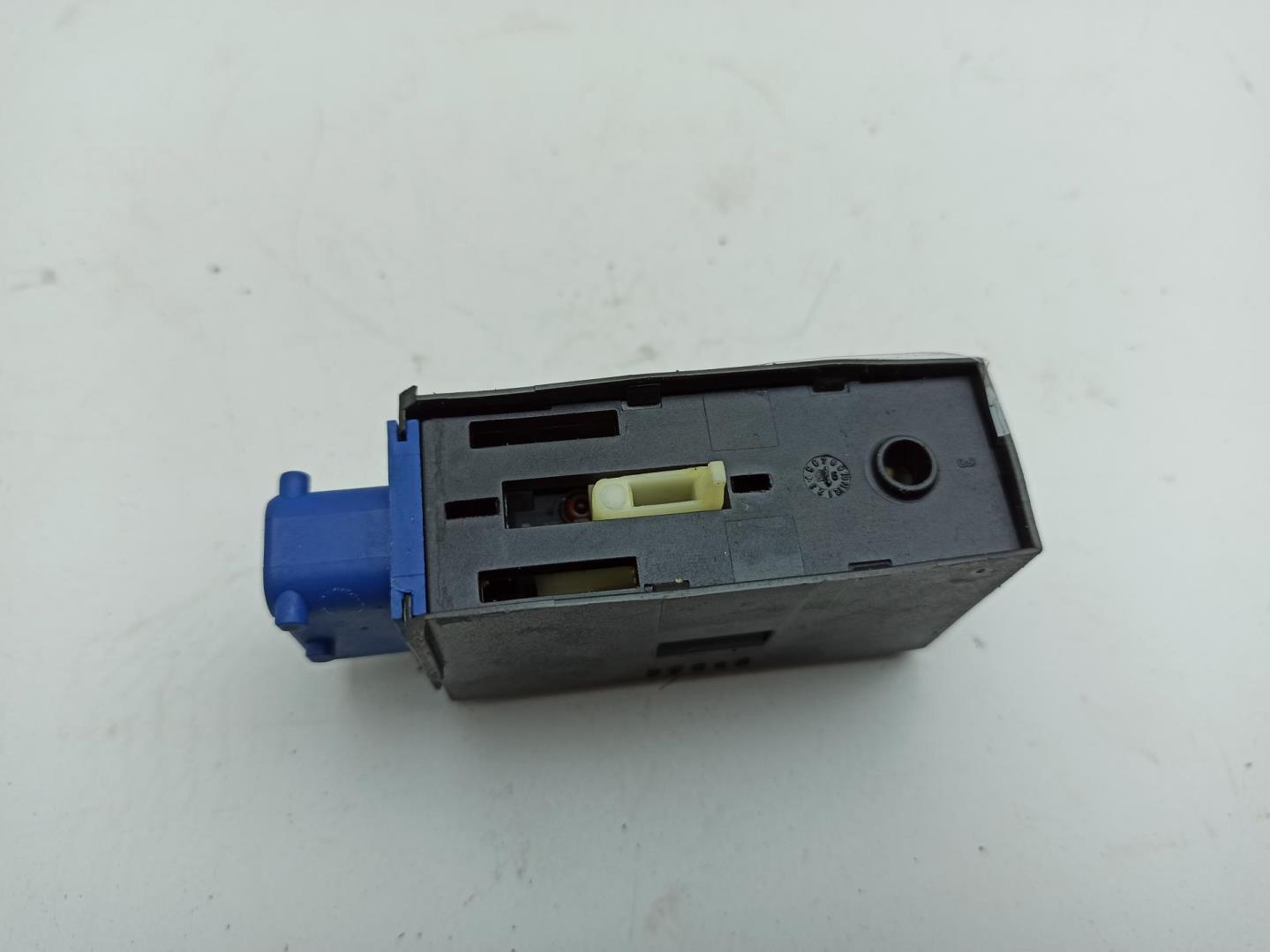 Активатор замка двери