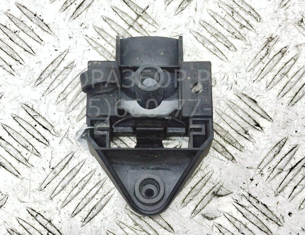 Кронштейн радиатора