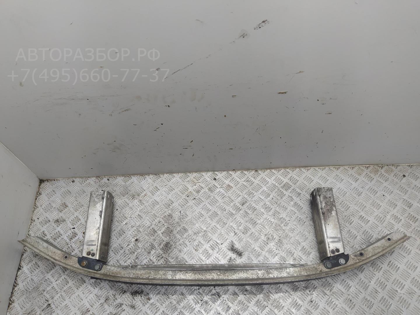 Усилитель переднего бампера