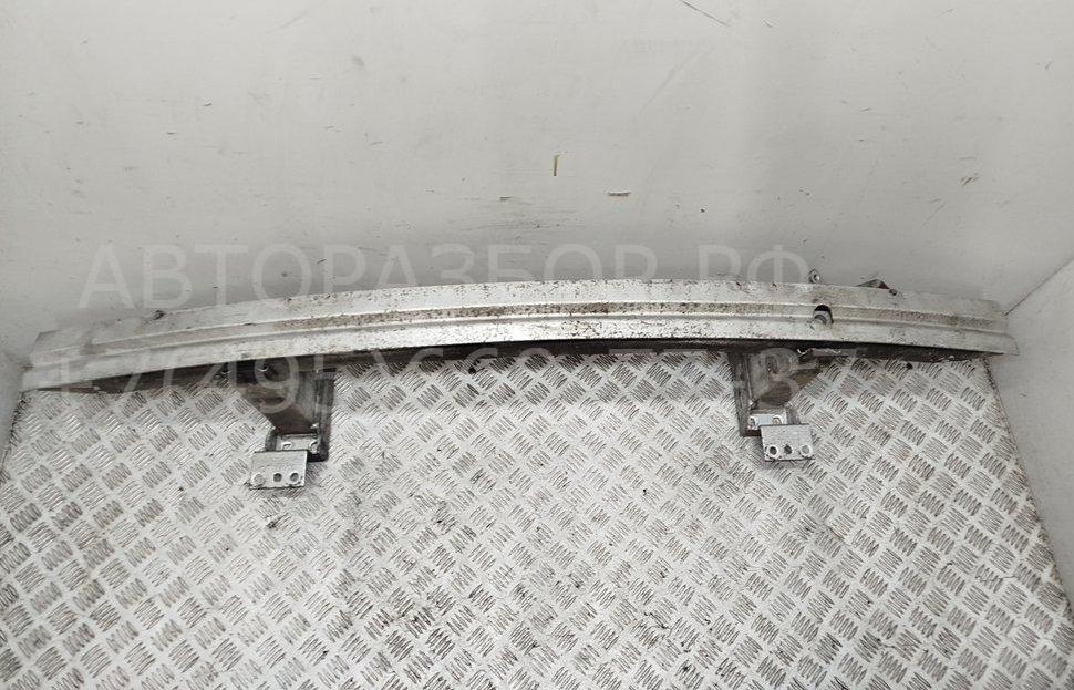 Усилитель переднего бампера