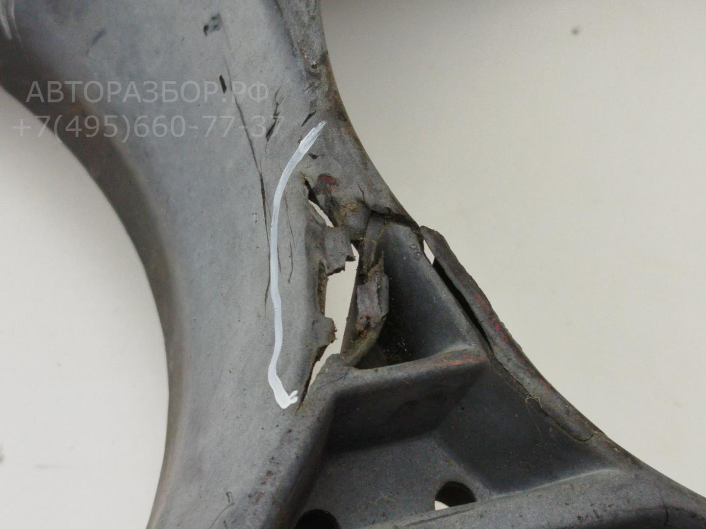 Решетка радиатора правая