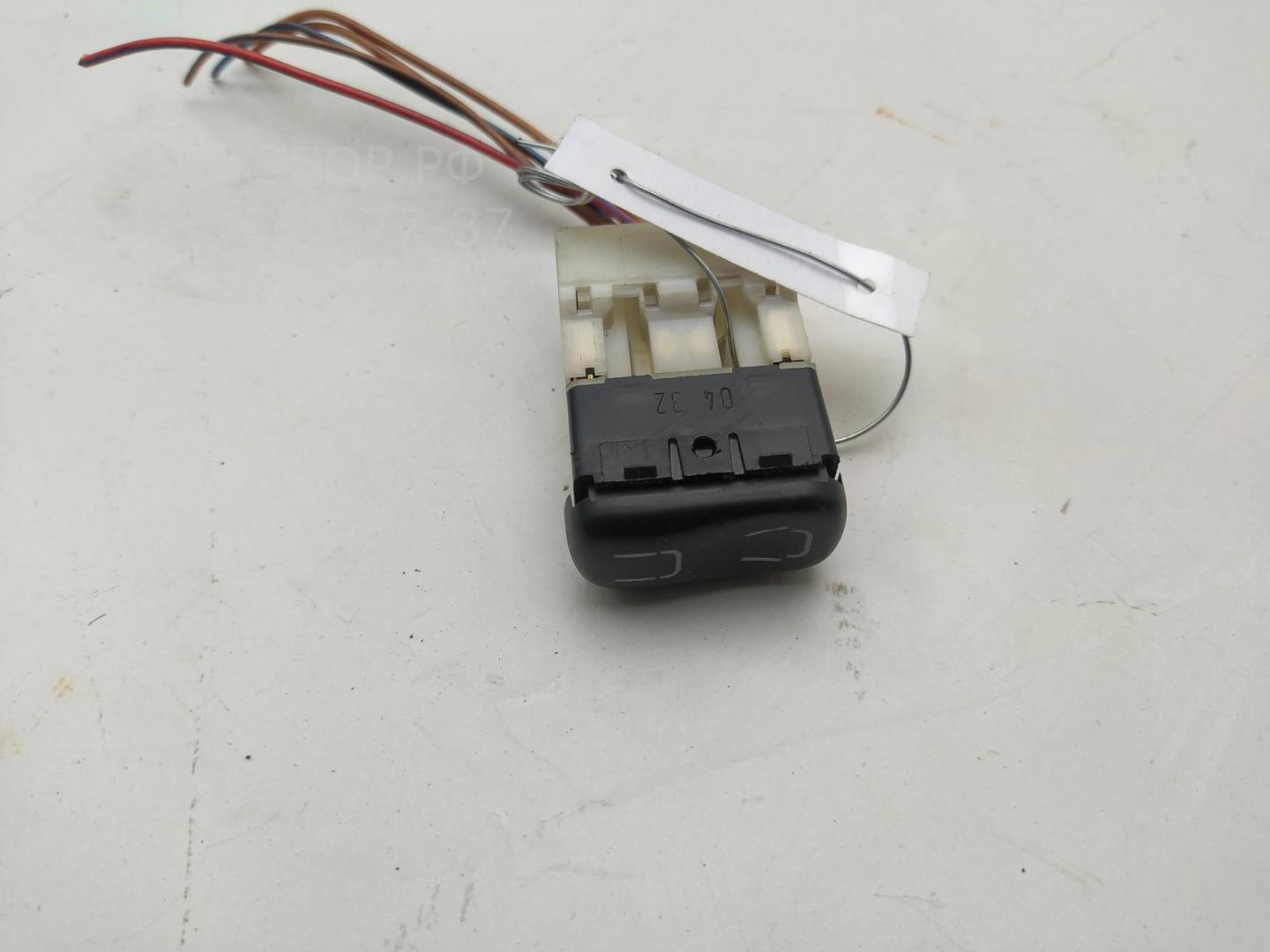 Кнопка стеклоподъемника