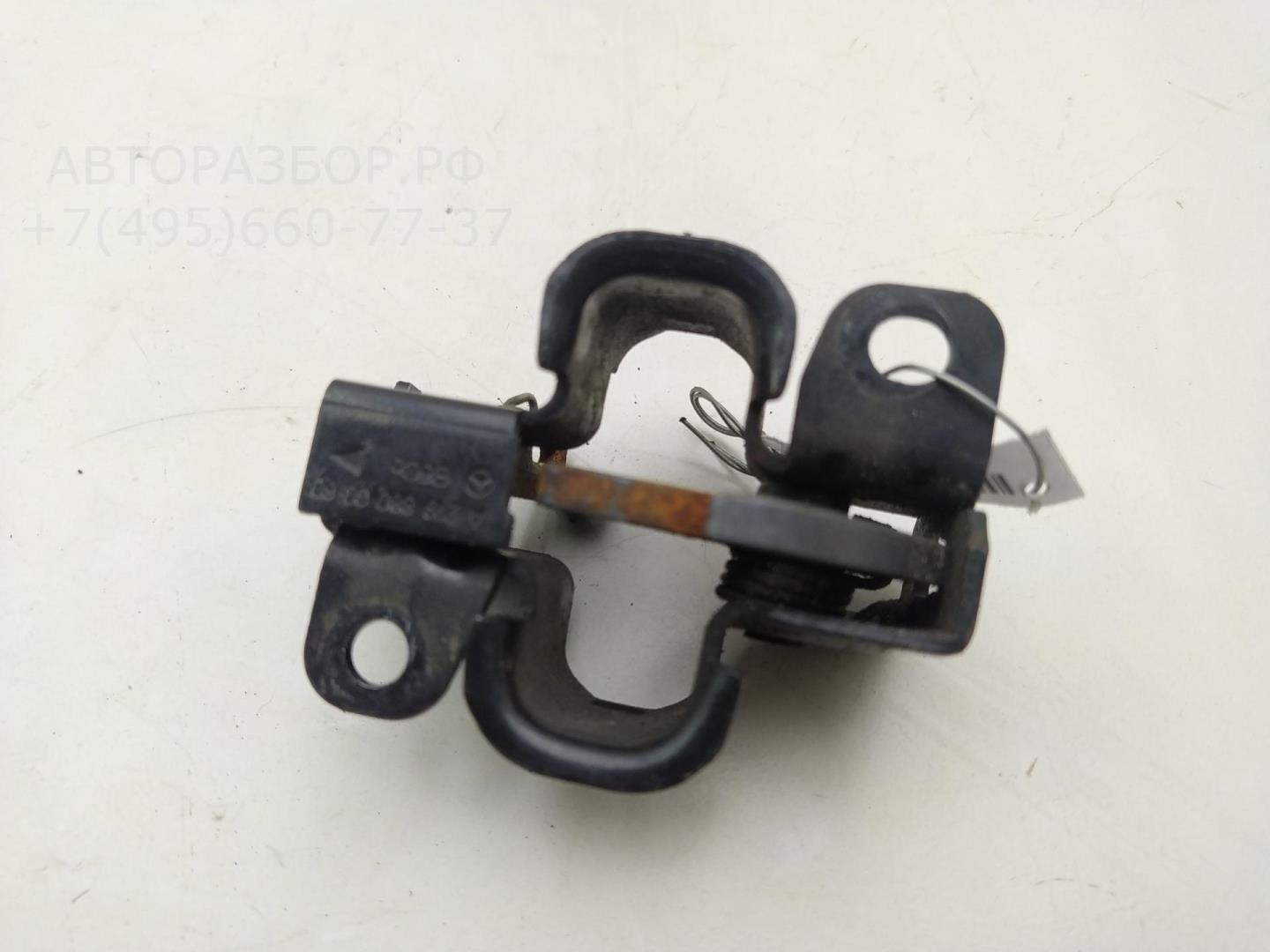 Замок капота