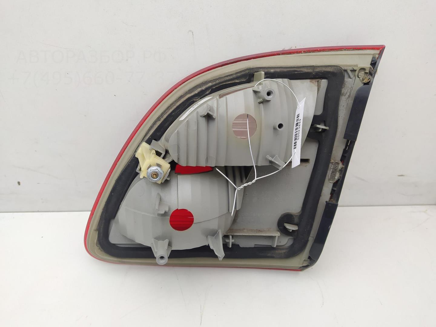 Фонарь задний внутренний левый