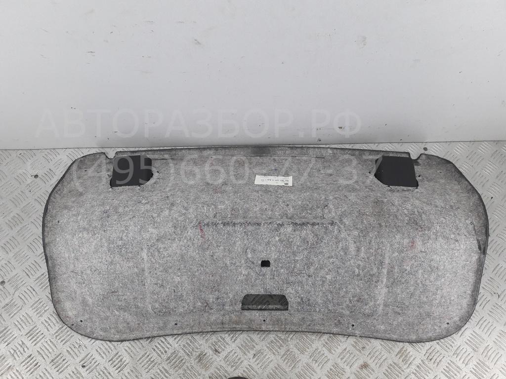 Обшивка крышки багажника