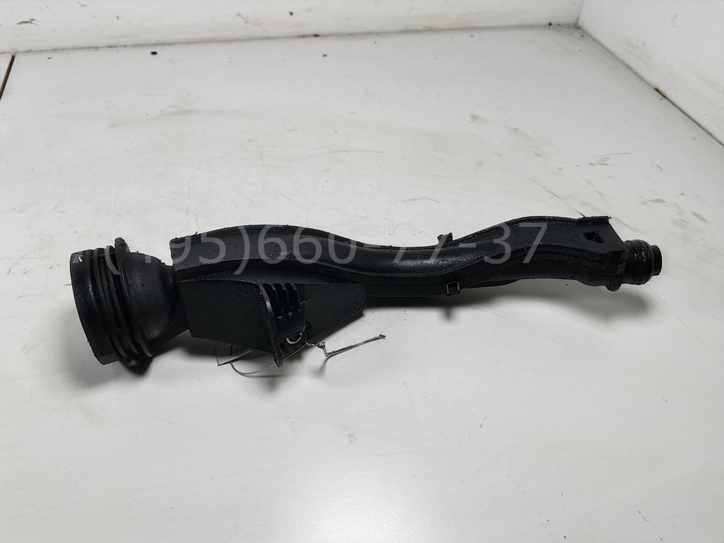 Маслозаливная горловина