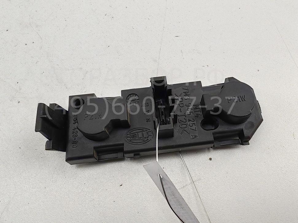 Плата заднего фонаря правого