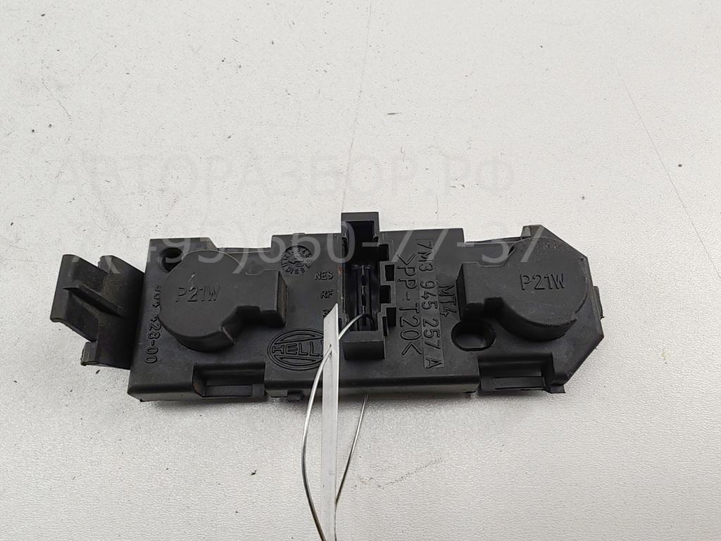 Плата заднего фонаря левого