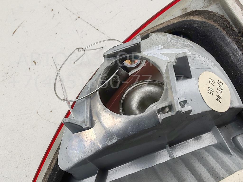 Фонарь задний внутренний левый