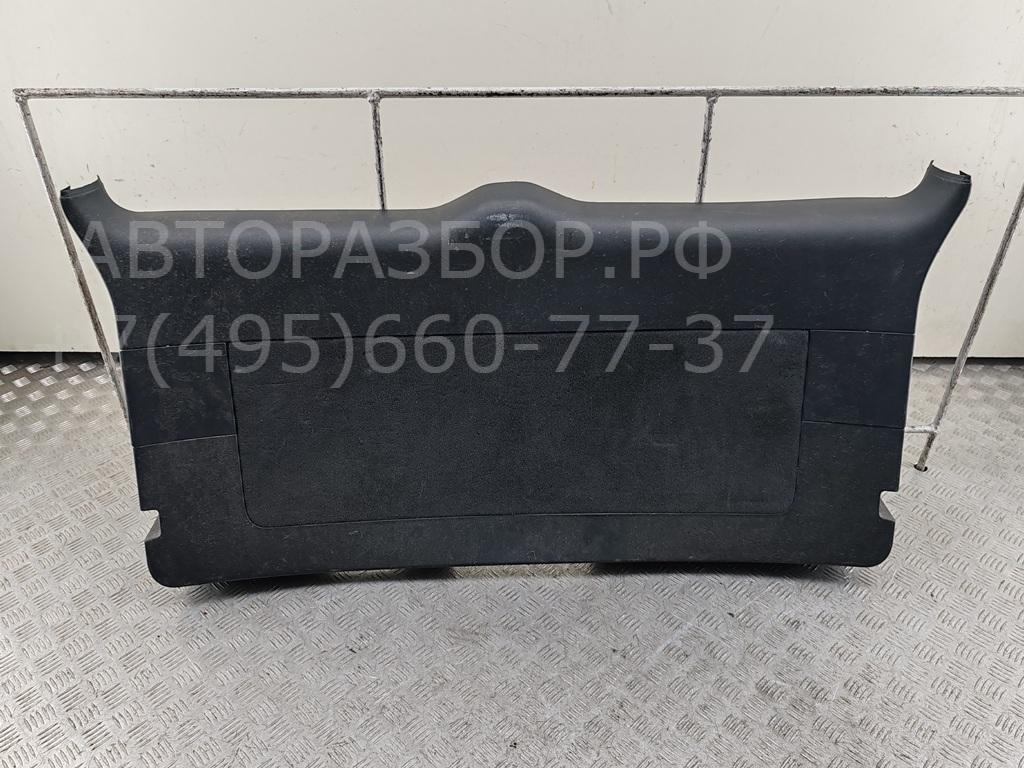 Обшивка крышки багажника