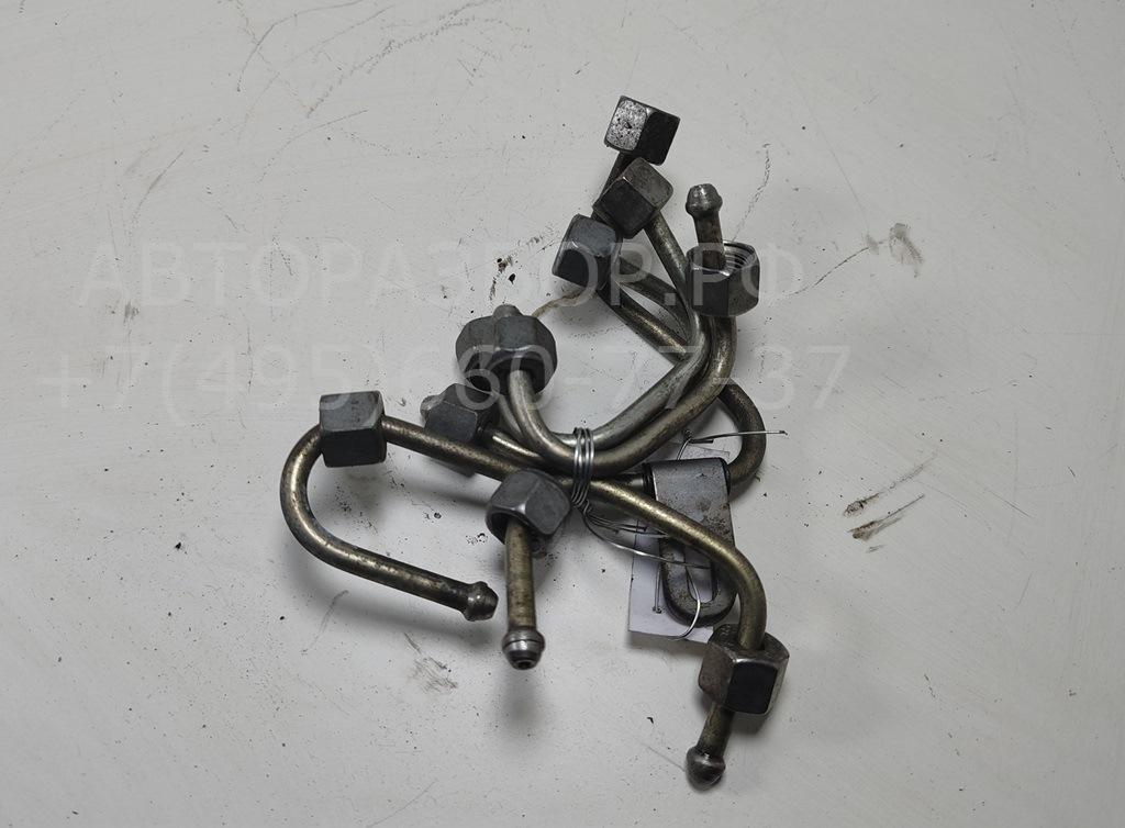 Трубка топливная