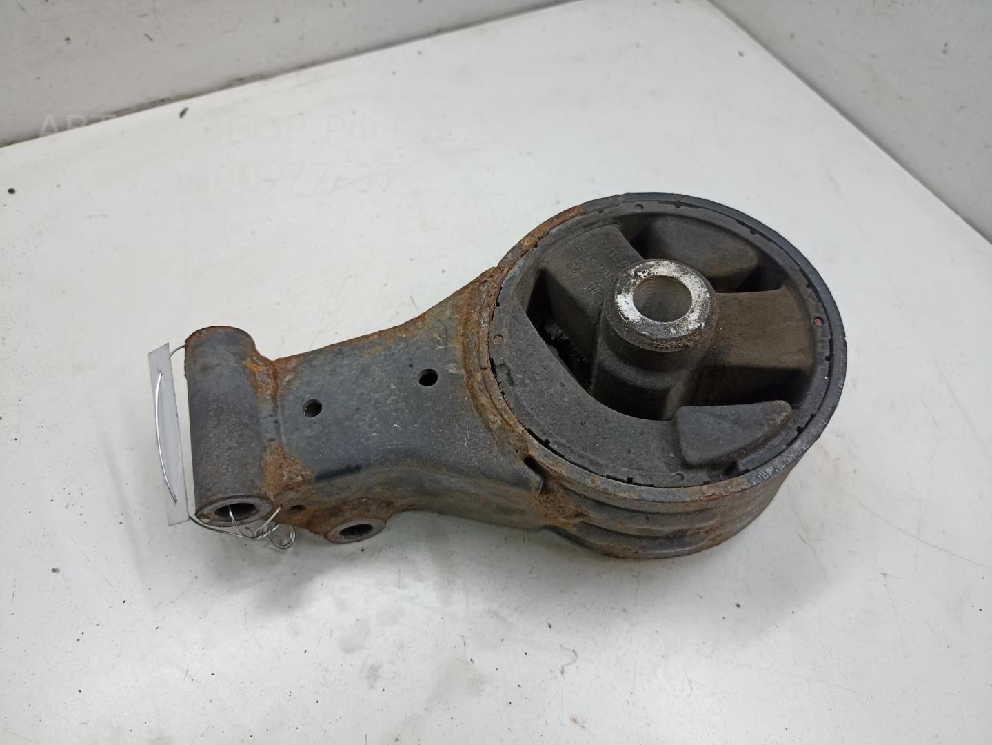 Опора двигателя задняя