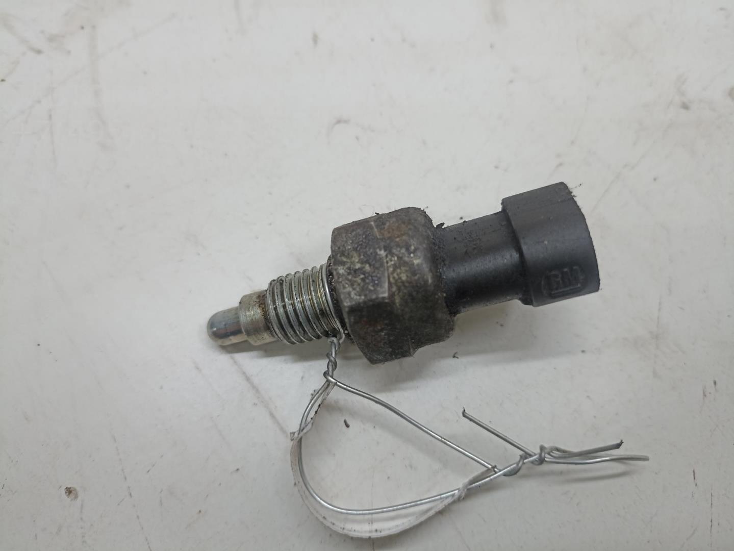 Датчик включения заднего хода