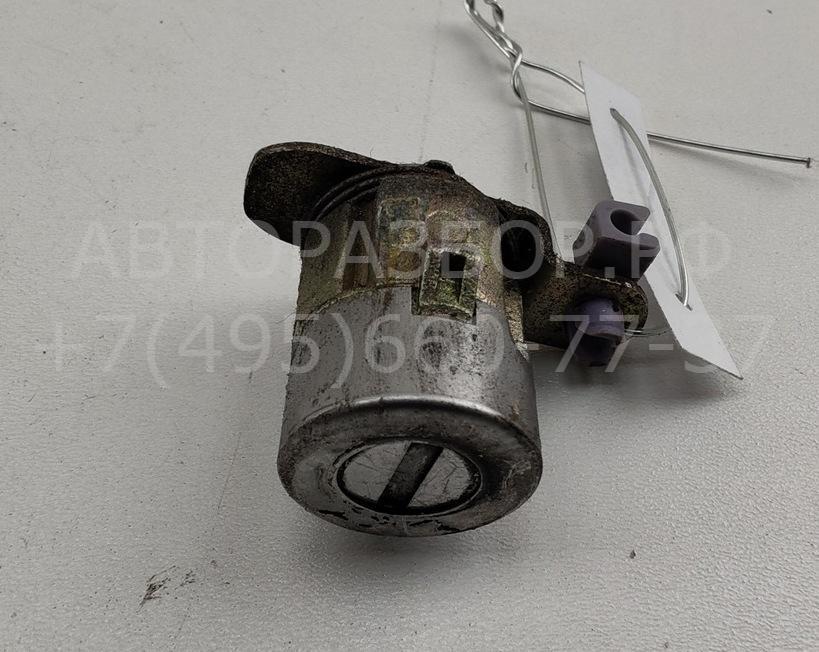 Вставка замка двери