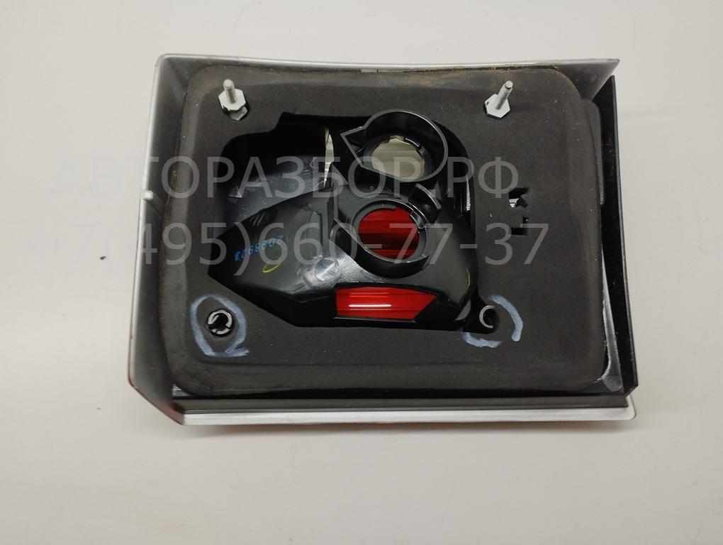 Фонарь задний внутренний левый