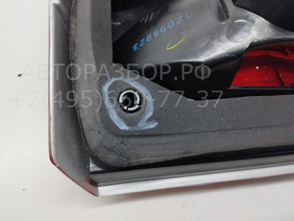 Фонарь задний внутренний левый