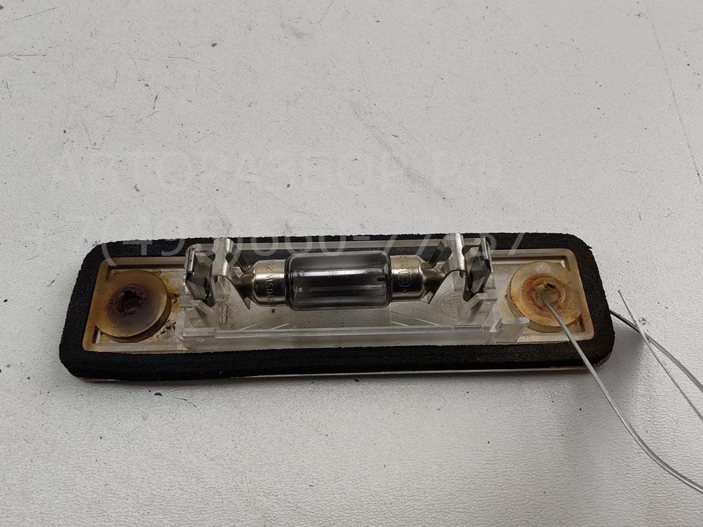 Фонарь подсветки номера