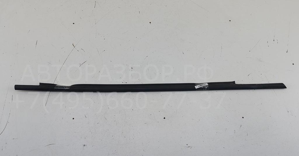 Накладка стекла переднего правого