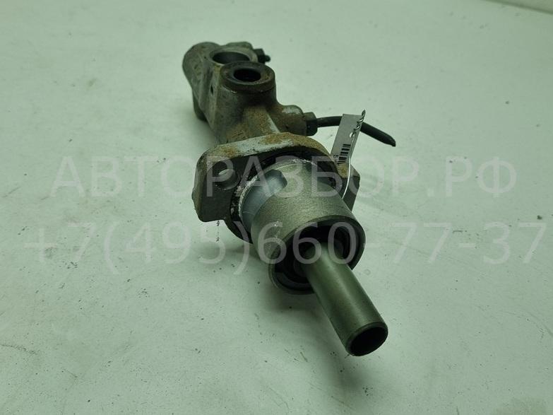 Цилиндр тормозной главный