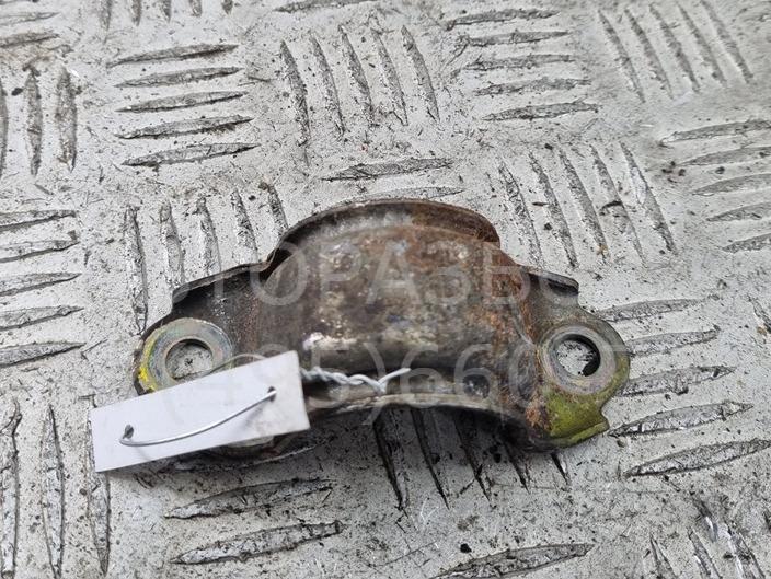 Кронштейн (п.п.к.)