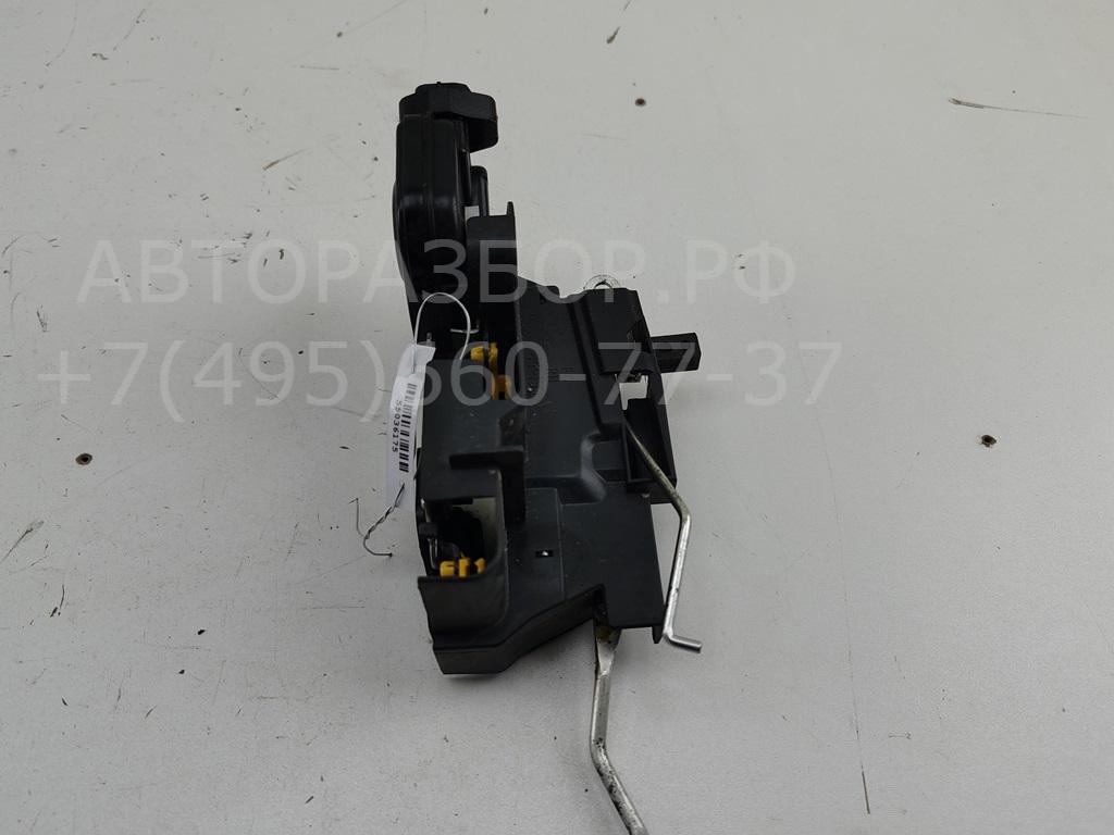 Замок двери передней правой