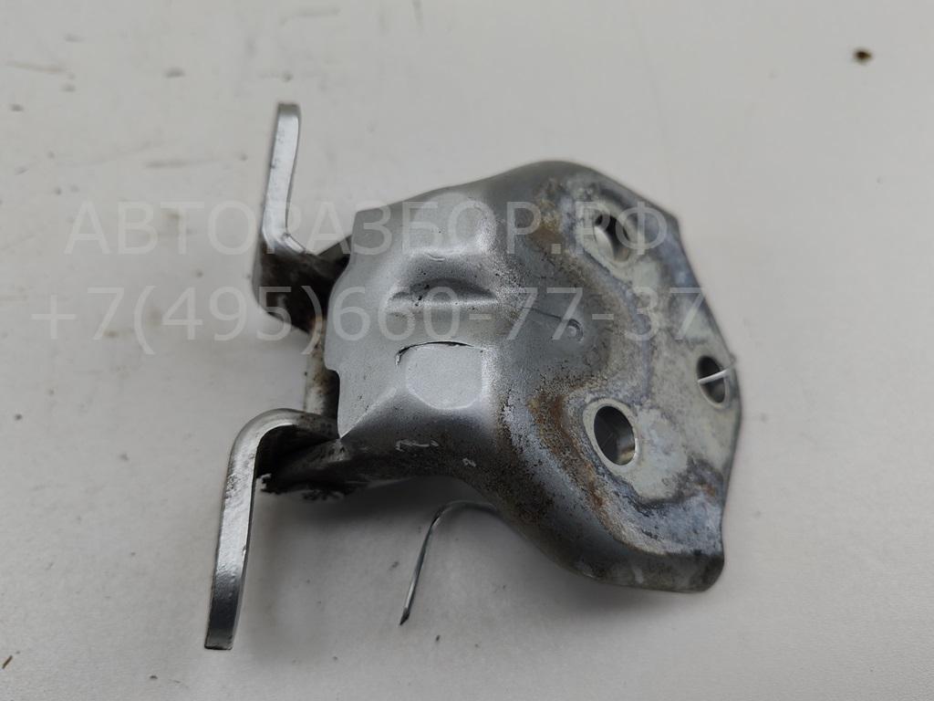 Петля двери